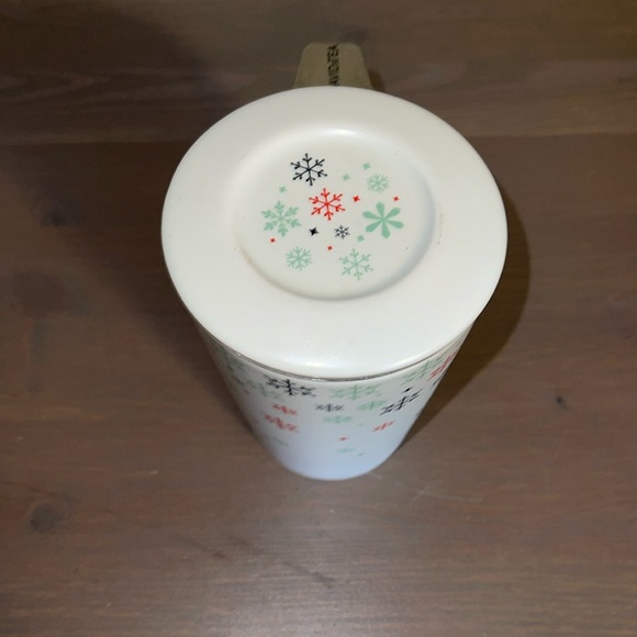 David’s Tea Snowflake Mug with Strainer and Lid - Picture 7 of 9